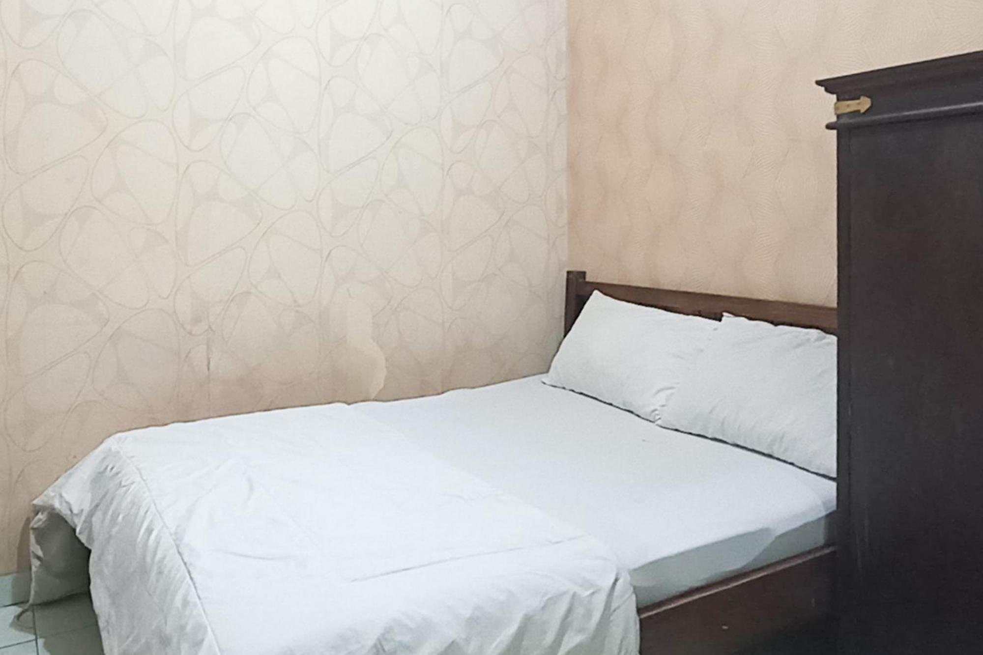 Trihakso Guest House Near Kaliurang Redpartner سليمان المظهر الخارجي الصورة