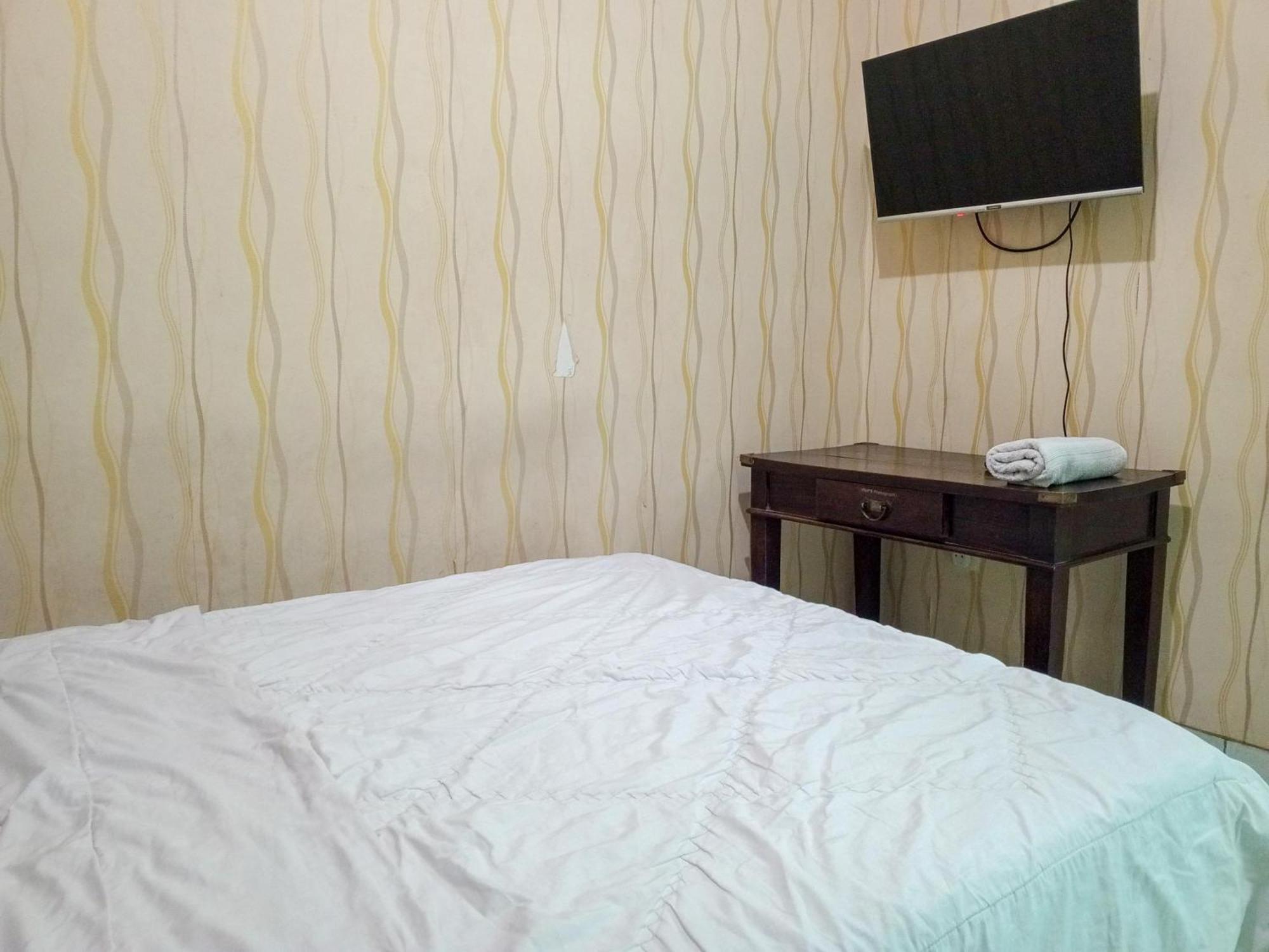 Trihakso Guest House Near Kaliurang Redpartner سليمان المظهر الخارجي الصورة